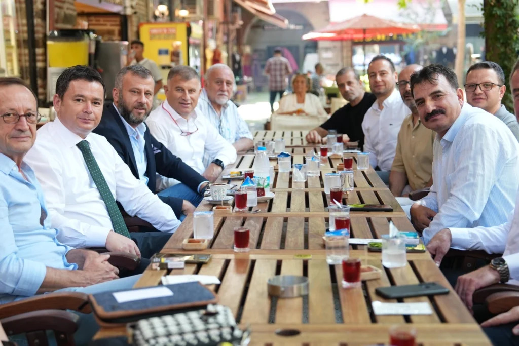 Osmangazi’de gün esnaf ziyareti ile başladı