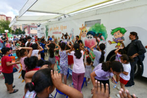 ANKARA BÜYÜKŞEHİRİN “ÇOCUK ETKİNLİK ARACI” İLE DOYA DOYA YAZ TATİLİ