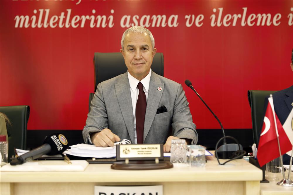 ALANYA’DA KAMP YAPAN ÖZBEK SPORCU OLİMPİYAT ŞAMPİYONU OLDU