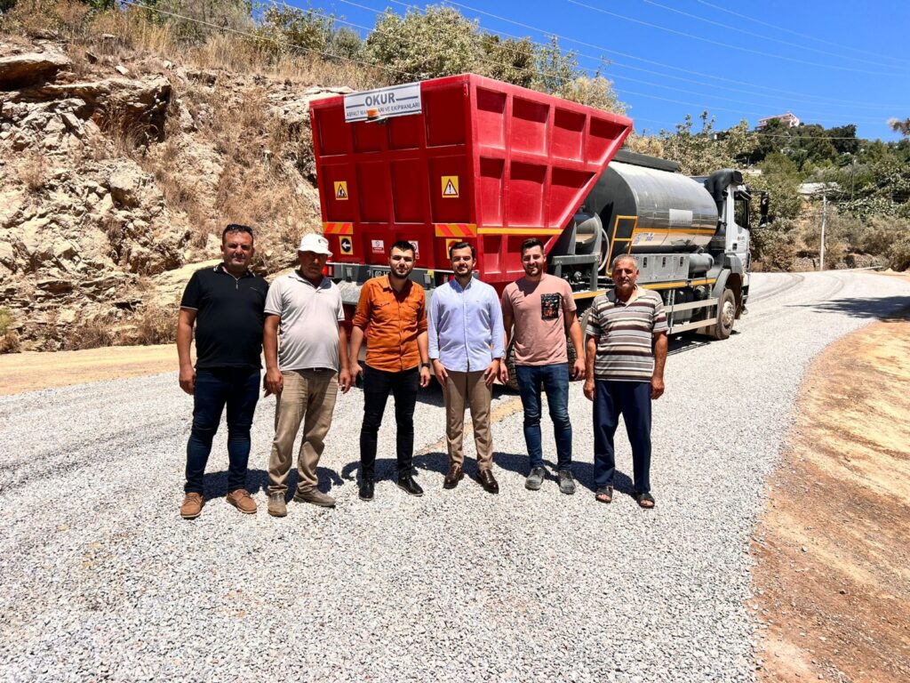ALANYA BELEDİYESİ’NDEN ÜÇ MAHALLEDE ASFALT ÇALIŞMASI
