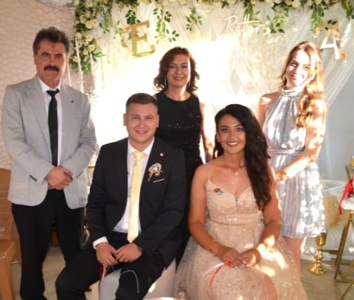 ÜZÜNDEN DOĞAN MUTLULUK