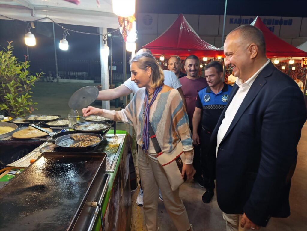 ÇINARCIK’TA BİR GÜZEL KARADENİZ ETKİNLİĞİ:  HAMSİ FESTİVALİ