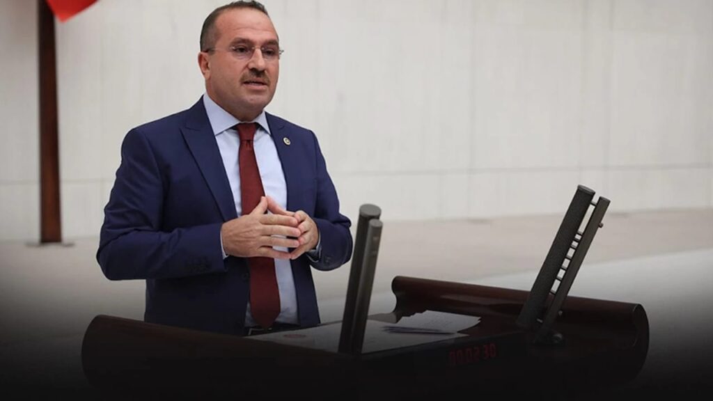 YAŞAR KIRPINARDAN YEREL YÖNETİMLERE SERT ELEŞTİRİ.