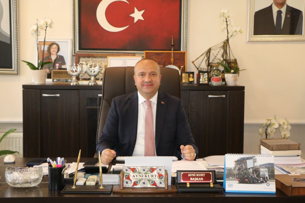 Çınarcık Belediye Başkanı Avni Kurt’un 10 Kasım Atatürk’ü Anma Günü Münasebetiyle Yayınladığı Mesajı