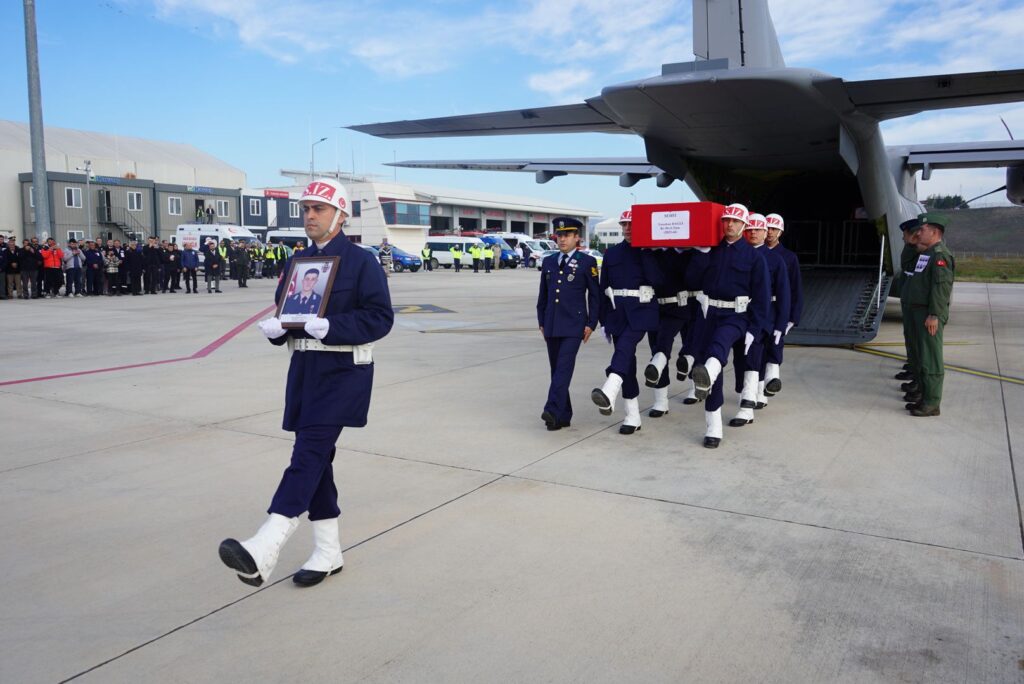 Şehit Teğmen Tunahan Dağlı’nın naaşı Amasya’da törenle karşılandı