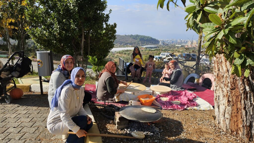 Antalya Kültür Şöleni, Mahmutlar Kılıçarslan İlkokulu’nda Büyük Bir Coşkuyla Gerçekleşti