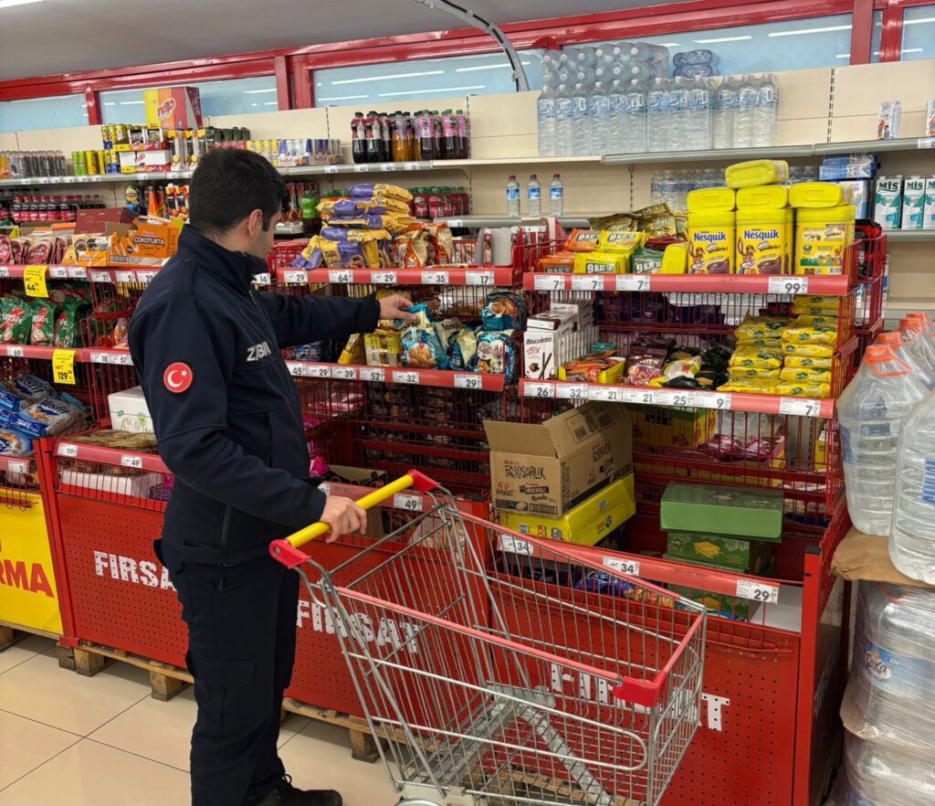 Altınova Belediyesi’nden Marketlerde Sıkı Denetim