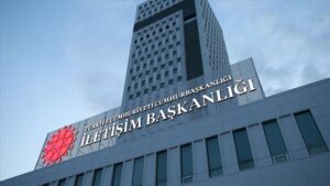 İstanbul’da Uluslararası Stratejik İletişim Zirvesi başladı