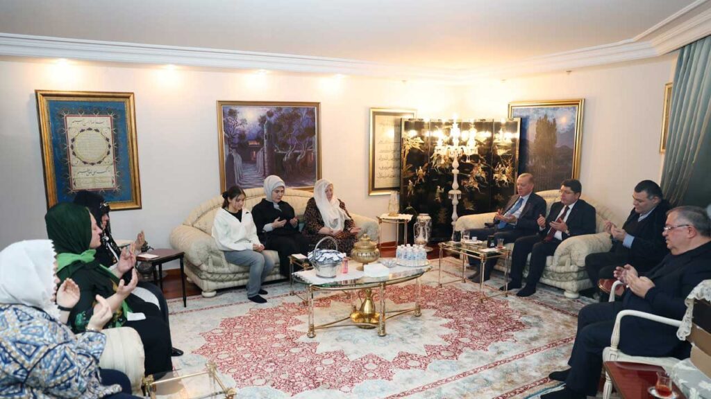 Cumhurbaşkanı Erdoğan’dan Ahmet İyimaya’nın ailesine taziye ziyareti – Birlik Haber Ajansı