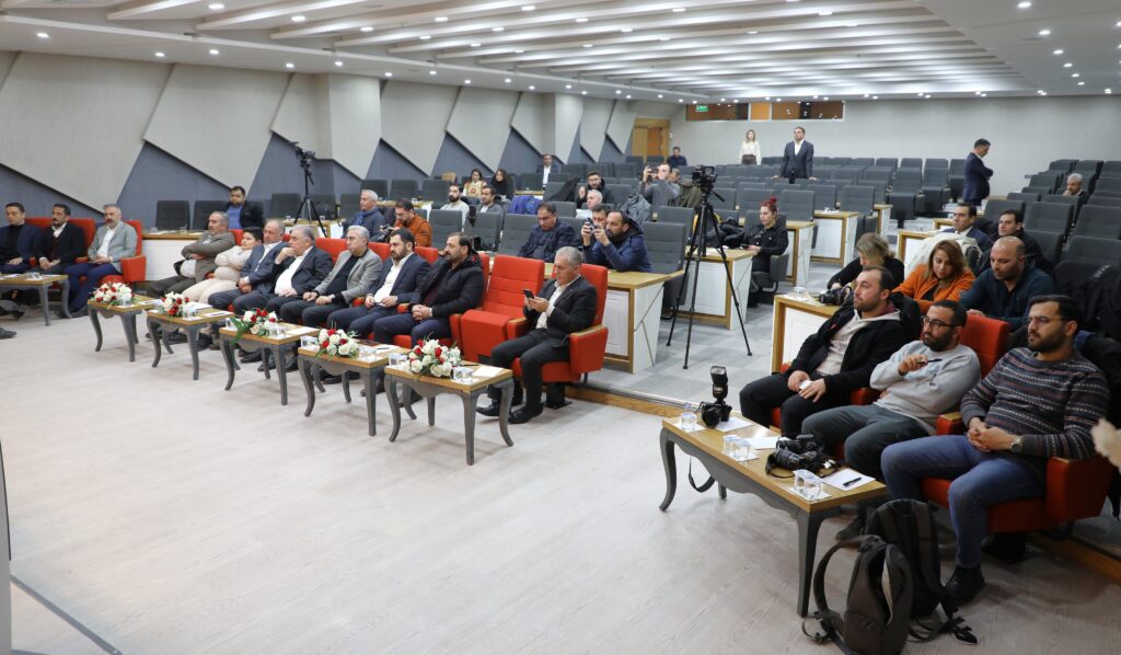 Necdet Takva : Van halkının aklında soru işareti bulunmasın, kapımız her zaman açık – Birlik Haber Ajansı