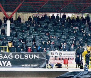 Boluspor taraftarı Kartalkaya yangınında hayatını kaybedenleri andı – Birlik Haber Ajansı