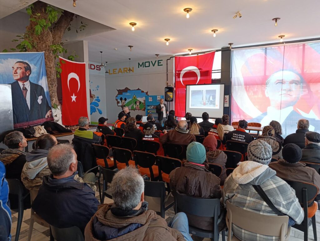 ÇINARCIK’TA YANGIN SEMİNERİ DÜZENLENDİ