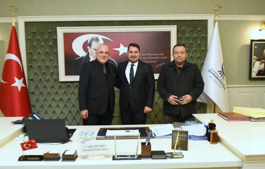 VATAN SEVERLER PARTİSİ KAHRAMAN KAZAN BELEDİYE BAŞKANINI ZİYARET ETTİ
