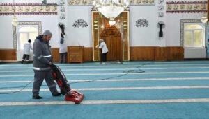 Isparta Belediyesinden camilerde Ramazan temizliği – Birlik Haber Ajansı