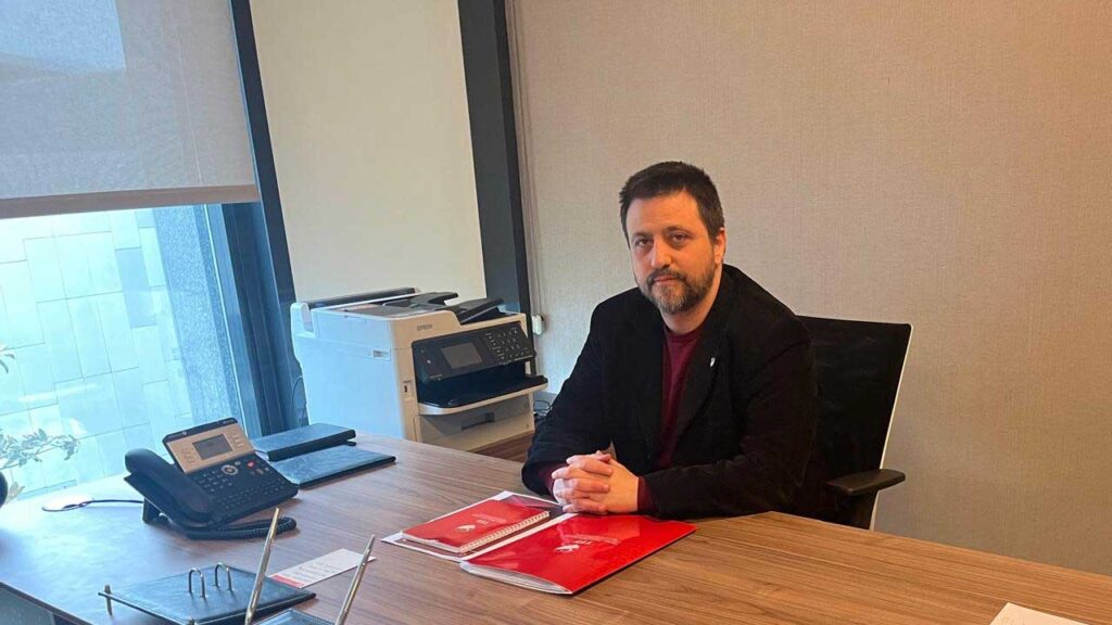 Selçuk Azeri: “Atıl futbol sahalarını ülkeye kazandıracağız” – Birlik Haber Ajansı