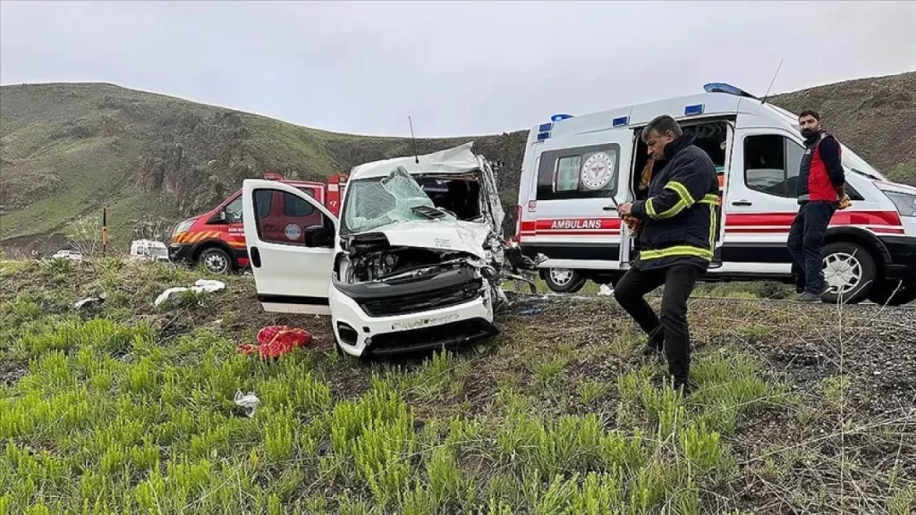 Eleşkirt’teki feci kazada 1 kişi öldü, 7 kişi yaralandı! – Birlik Haber Ajansı