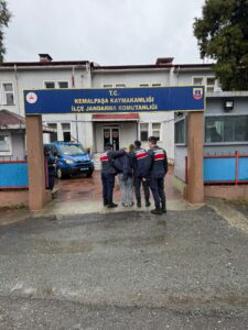 Artvin’de farklı suçlardan aranan 39 kişi yakalandı – Birlik Haber Ajansı