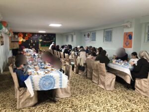 Kars’ta 4-6 yaş minikler ve aileleri iftar sofrasında buluştu – Birlik Haber Ajansı