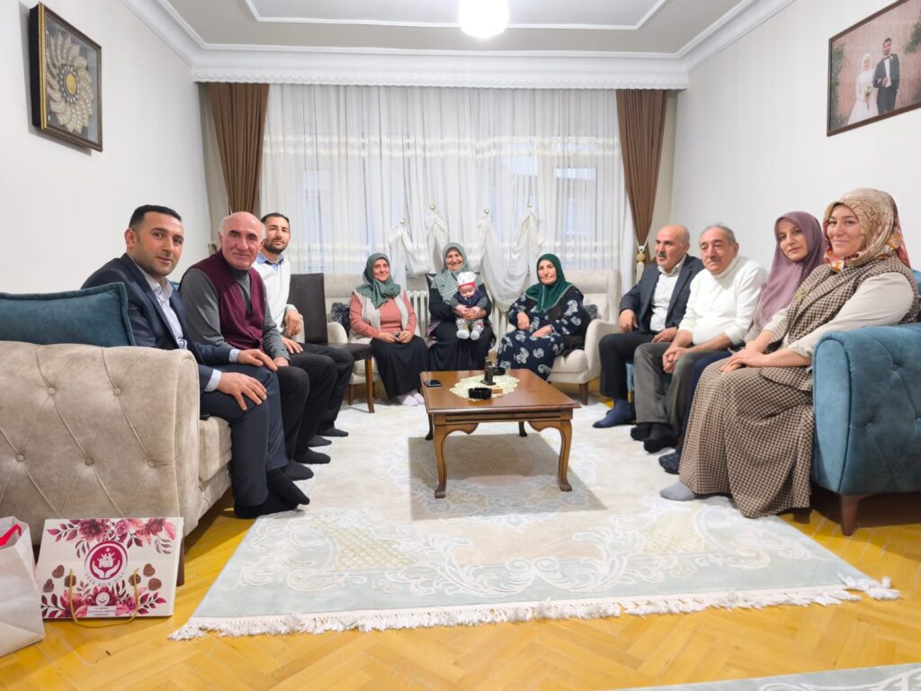 Erzurum’da 4 kuşak aileler iftarda buluşturuldu – Birlik Haber Ajansı