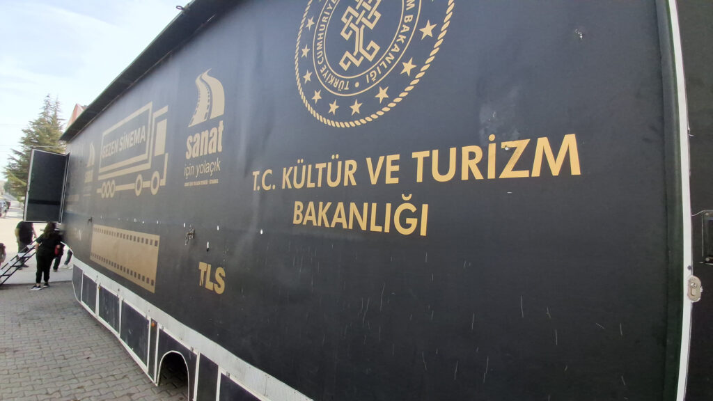 Kültür ve Turizm Bakanlığı ve Beypazarı Belediyesi işbirliği: ‘Gezen Sinema’ Beypazarı’nda – Birlik Haber Ajansı