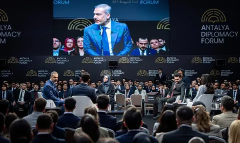 Bakan Fidan üniversitelilerle “ADF Youth”ta buluştu – Birlik Haber Ajansı