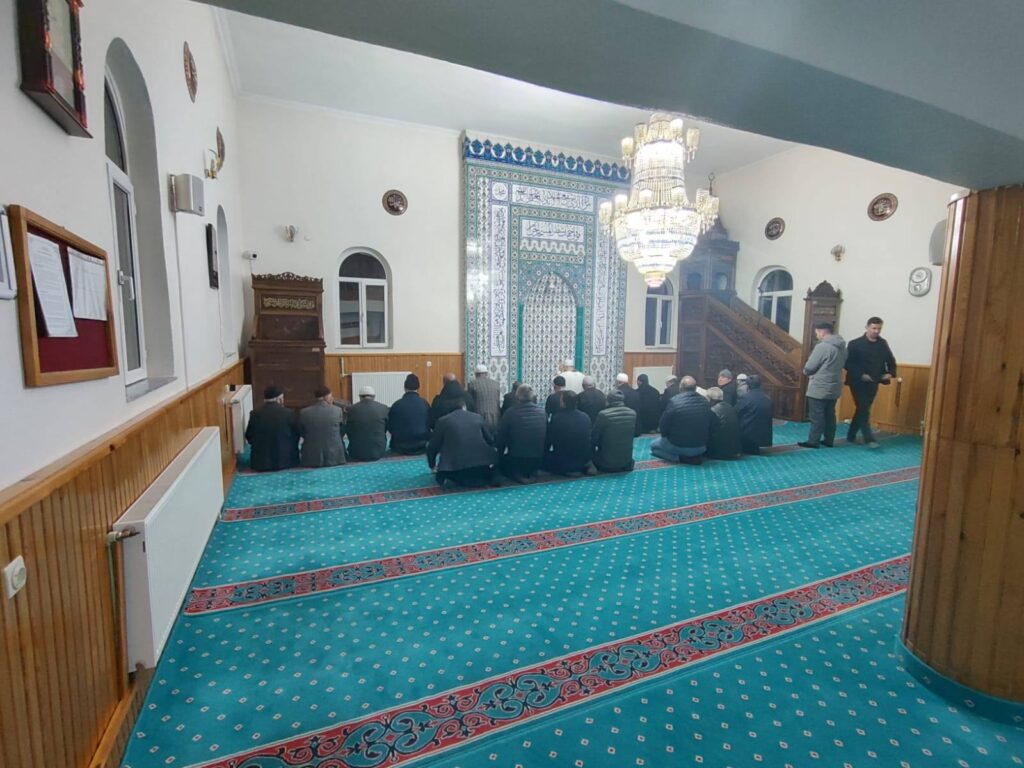 Kars’ta sabah namazı buluşmaları devam ediyor – Birlik Haber Ajansı