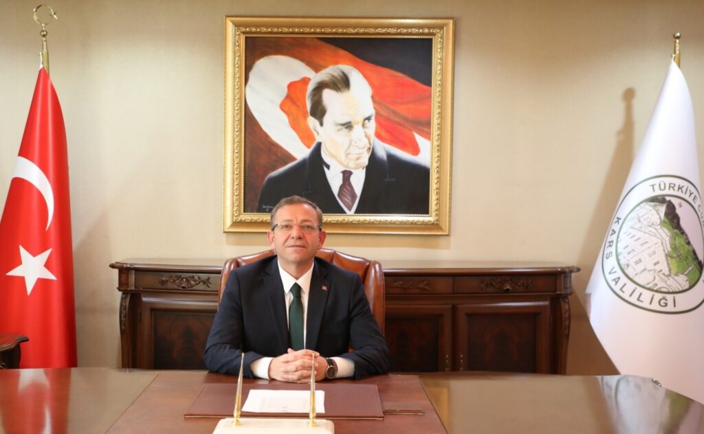 Kars Valisi Ziya Polat’ın, 10 Nisan Polis Haftası kutlama mesajı – Birlik Haber Ajansı