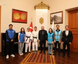 Gençlik Haftası kapsamında gençlerden Vali Polat’a ziyaret – Birlik Haber Ajansı