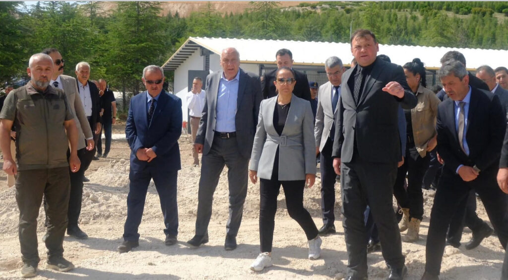 Burdur’da sahipsiz hayvanlar için ortak adım – Birlik Haber Ajansı