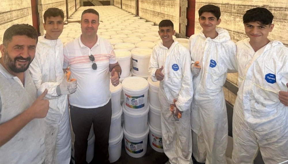 Mersin’de Meslek Lisesi öğrencileri boya üretiyor – Birlik Haber Ajansı