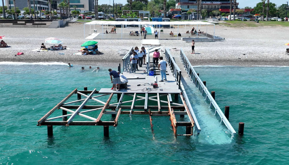 Antalya'da 'Engelsiz Plaj' yeni sezona hazırlanıyor
