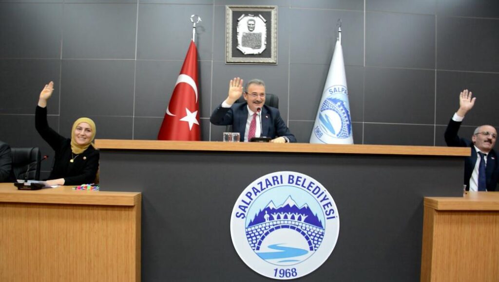 Şalpazarı Belediyesinden Kaymakam Memiş’e hemşehrilik sürprizi – Birlik Haber Ajansı