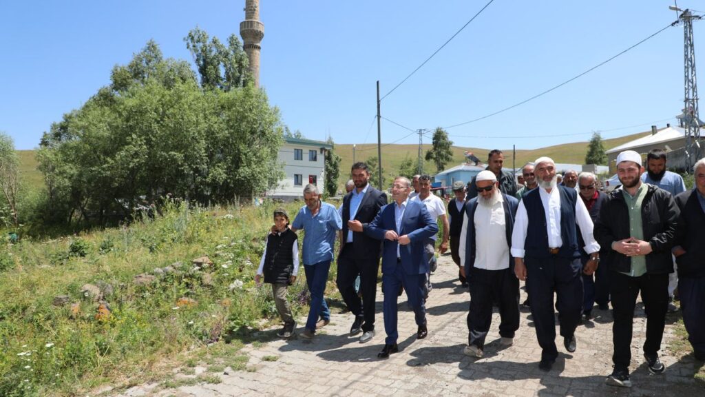 Kars Valisi Ziya Polat, Karaçoban köyü’nde vatandaşlarla buluştu – Birlik Haber Ajansı