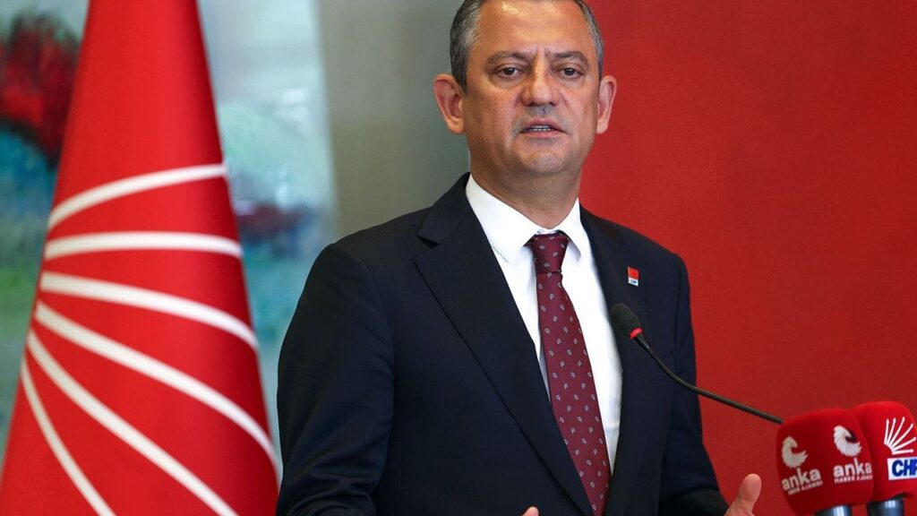 "Terörsüz Türkiye" gündemiyle Özel-Kurtulmuş görüşmesi başladı