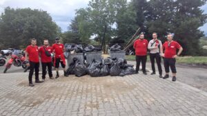 Vefa Motorize Derneği öncülüğünde Karagöl Yaylası’nda çöpler toplandı – Birlik Haber Ajansı