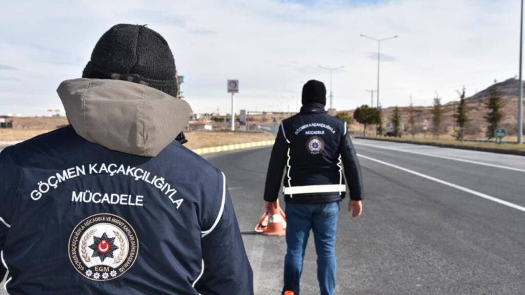 İstanbul’da göçmen kaçakçılarına operasyon: 8 tutuklama – Birlik Haber Ajansı
