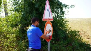 Kocaeli Büyükşehir’le kırsal ulaşımda levhalar yenileniyor – Birlik Haber Ajansı