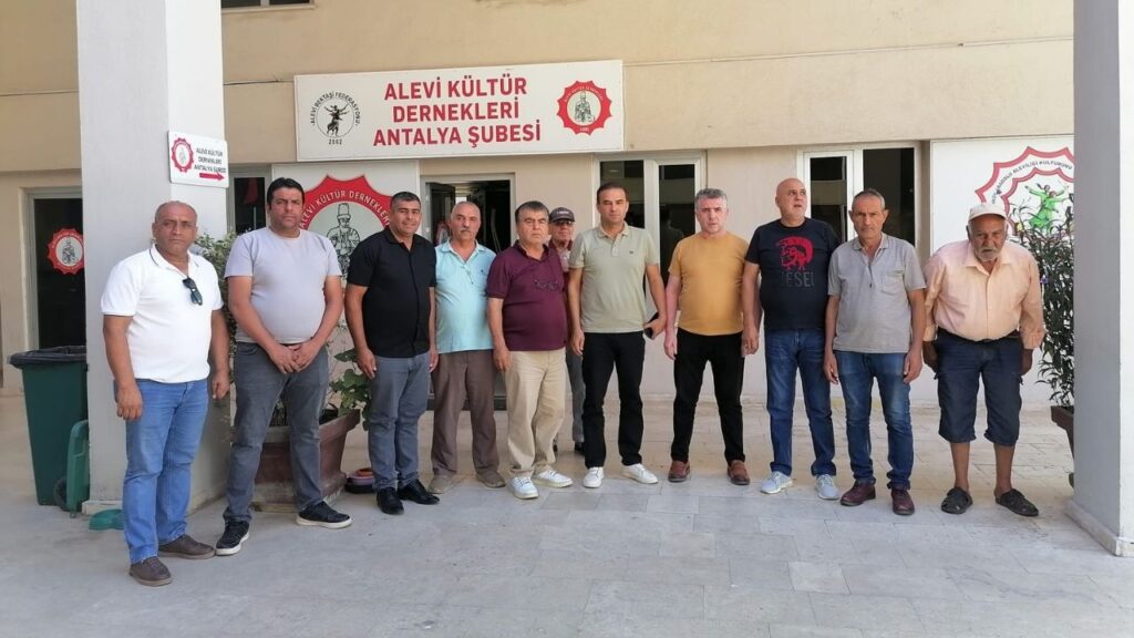Zeytinköy nefes alamıyor: “Sokaklar güvensiz, hizmetler yetersiz” – Birlik Haber Ajansı