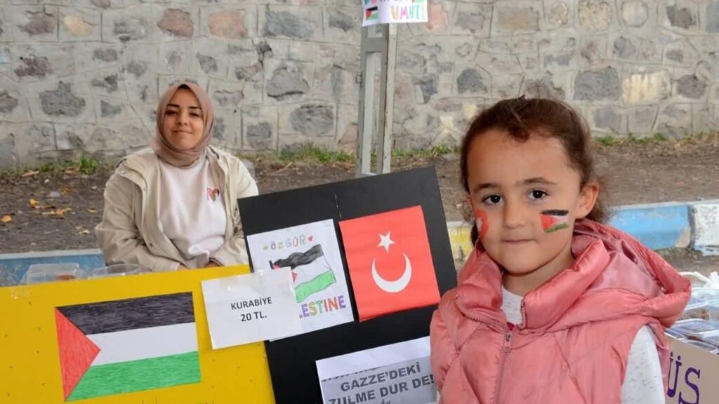 Sarıkamış Kaymakamı Aslantatar, Gazze’ye Destek Kermesine katıldı – Birlik Haber Ajansı