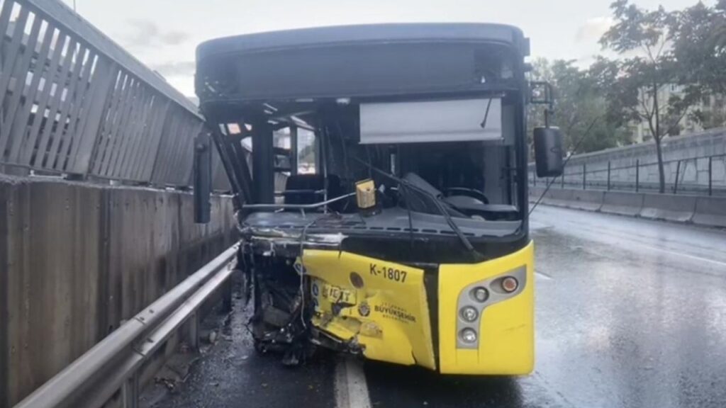 Kadıköy’de alkollü İETT şoförü bariyerlere çarptı: 2 yaralı – Birlik Haber Ajansı
