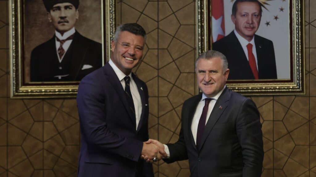 Bakan Bak Fenerbahçe yönetimini kabul etti – Birlik Haber Ajansı