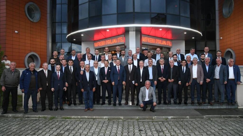 Trabzon Büyükşehir Belediye Başkanı Genç, mahalle muhtarıyla buluştu – Birlik Haber Ajansı