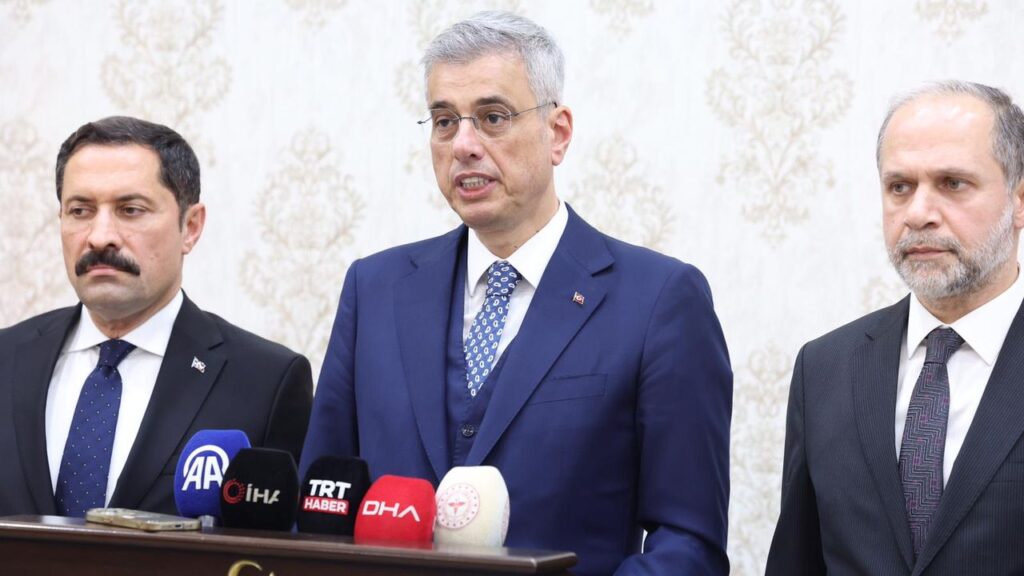 Sağlık Bakanı Memişoğlu: “Hatay şehir hastanesinin inşaatına 2026 sonunda başlanacak”