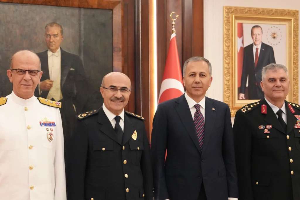 İçişleri’nde birliktelik ve güven pozu!