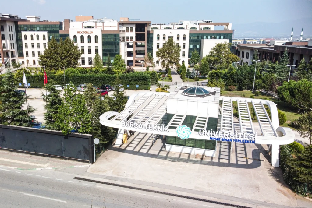 Bursa’da ‘Denizcilik İşletmeleri’ne ilk öğrenciler alınıyor