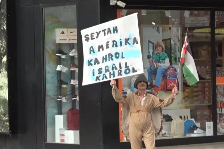 Bursa’da kostümlü protesto