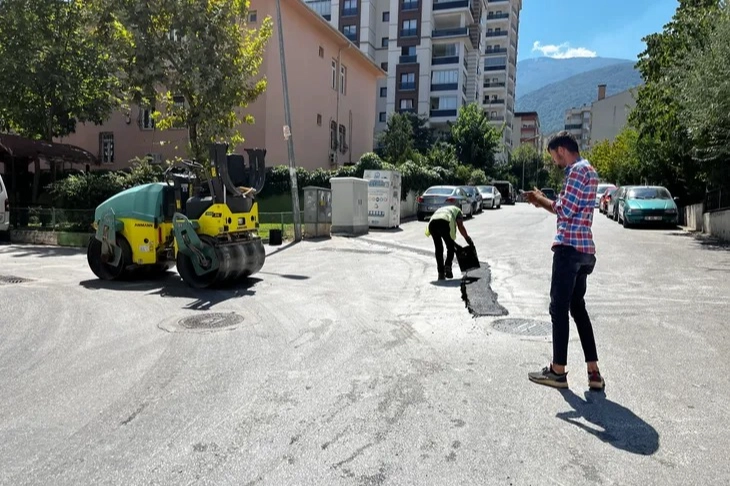 Yıldırım’da yol bakım çalışmaları sürüyor