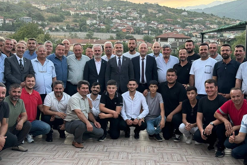 YRP Genel Başkan Yardımcısı Suat Kılıç Geyve’de muhtarlarla buluştu