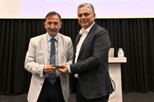 ‘Lozan’a Giden Son’ konferansı