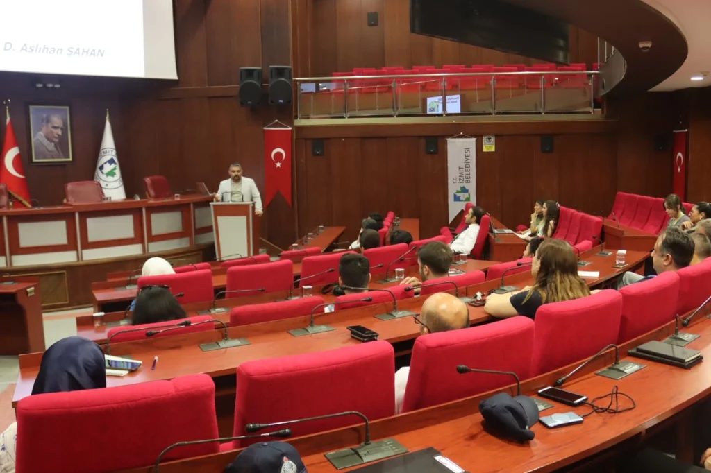 İzmit’te Dijital Akademi eğitimlerine devam